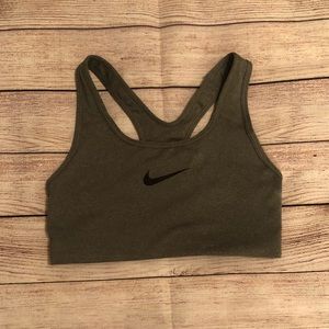 Women’s Nike sports bra size small